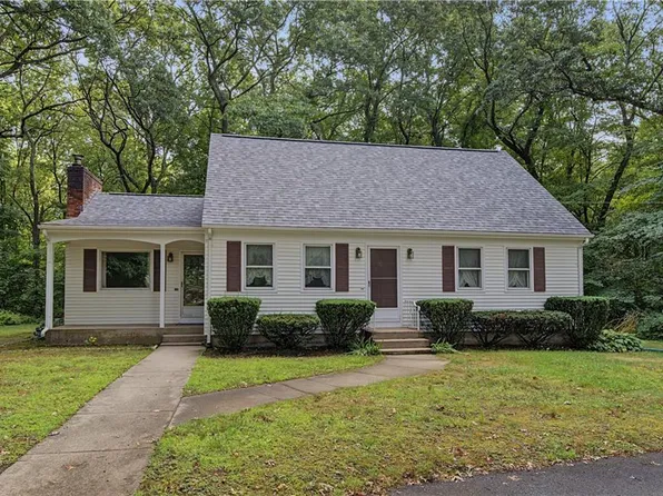 27 Peck Hill Rd, Johnston, RI 02919
