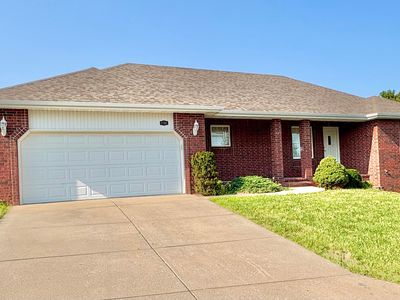2207 W Colton Avenue, Ozark, MO, 65721