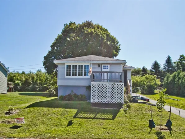 84 Orient St, Worcester, MA 01604