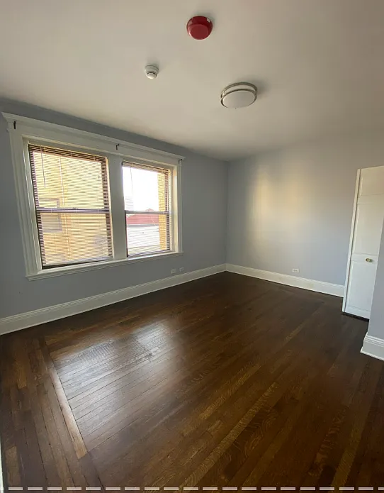 2 bed, 800 sqft, $3,300 — Photo 3
