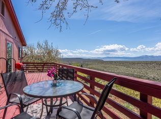148 Peeler Lake Dr, Lee Vining, CA 93541