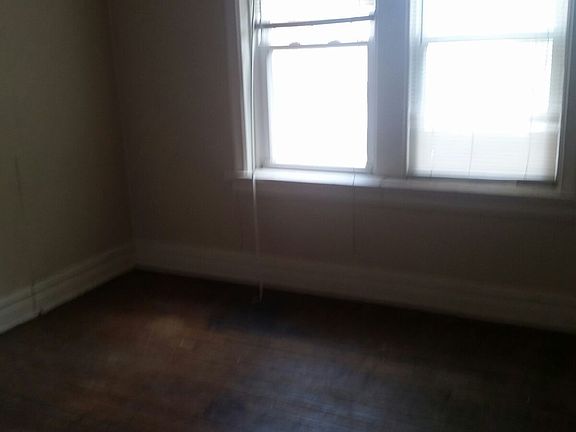 3rd image of 4263 Norfolk Ave