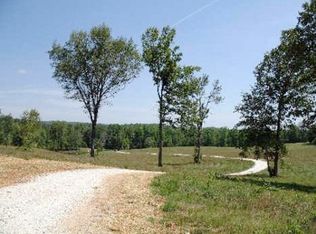 5667 Hensley Rd, Lula, GA 30554