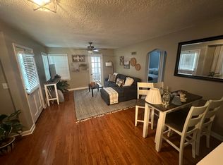 5528 Glenwood St, Mission, KS 66202