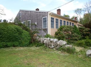 704 Hixbridge Rd, Westport, MA 02790