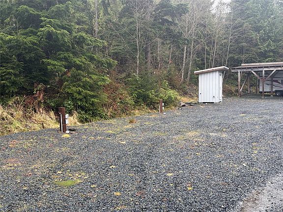 5th image of 17161 Parkinson Rd