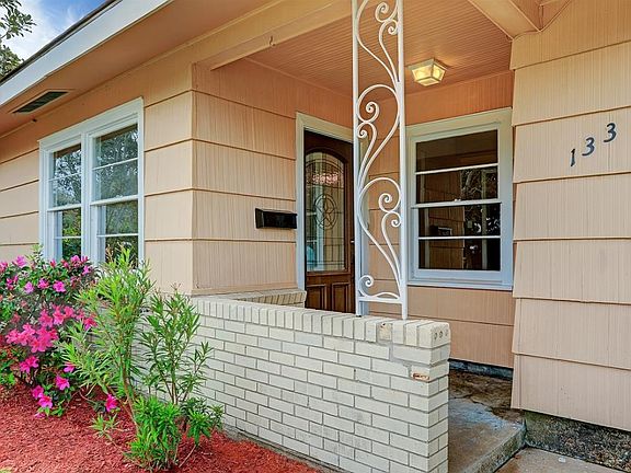 4th image of 133 San Fernando Dr