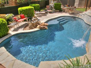 8618 Mantano Rdg, Helotes, TX 78023