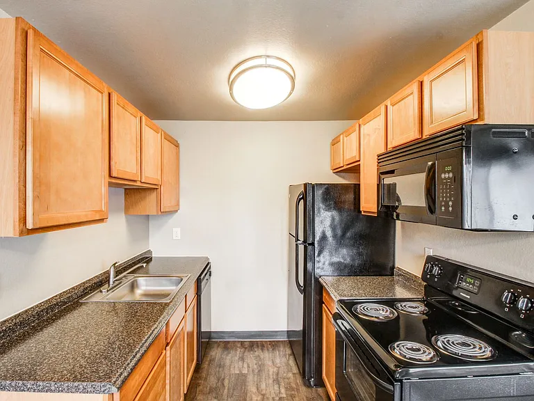 Heather Ridge Apartments — Photo 61