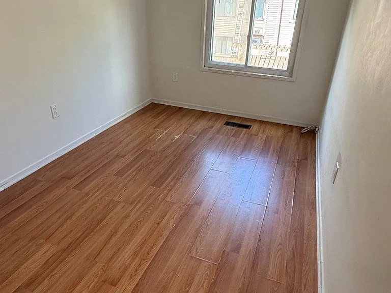 10044 Forest View Pl — Photo 5