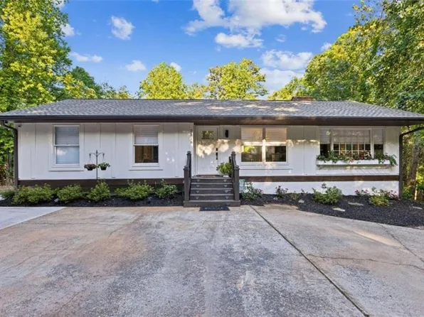 2315 Lakeside Trl, Cumming, GA 30041