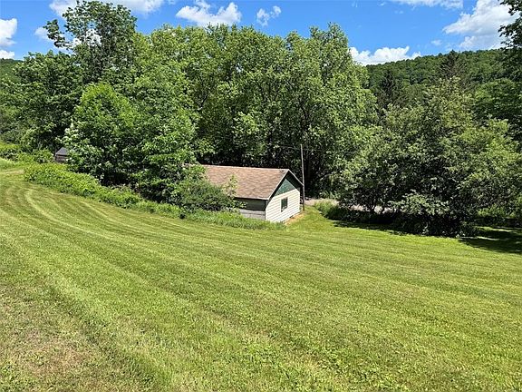 5th image of 1121 Kiff Brook Rd