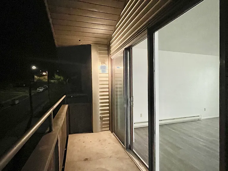 1004 S East St #3 — Photo 6