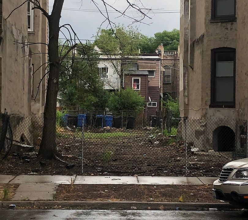 1st image of 4727 S Champlain Ave