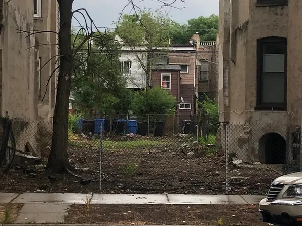 4727 S Champlain Ave, Chicago, IL 60615