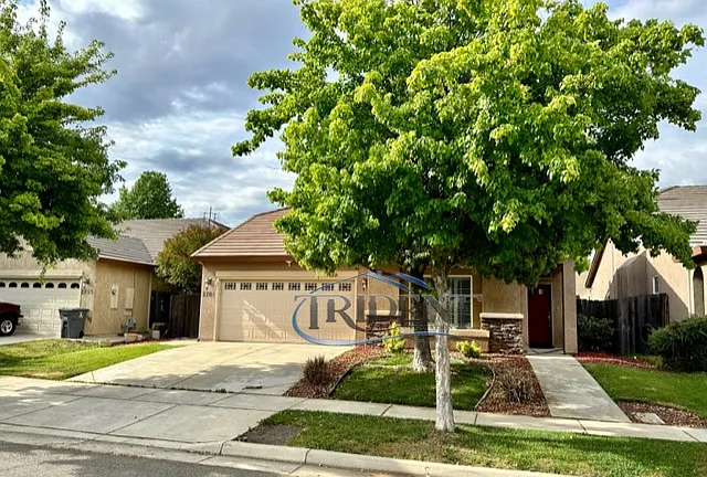 3 bed, $2,500 — Photo 3