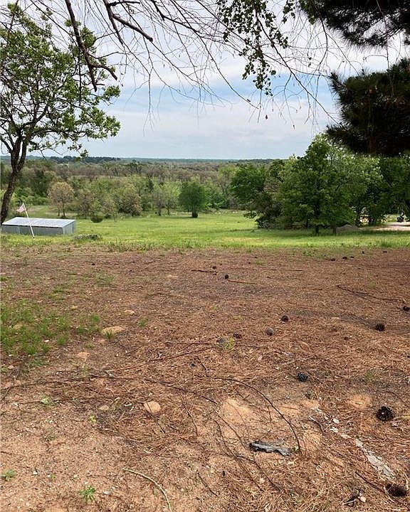 2nd image of 15901 Mountain View Dr