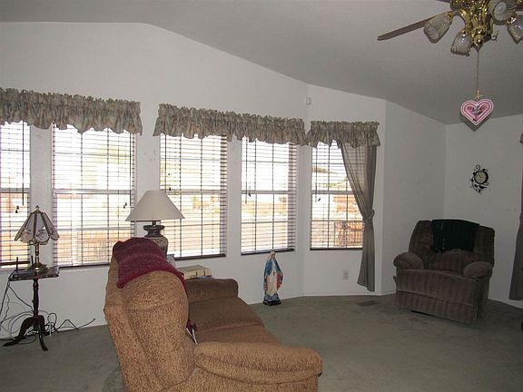 3rd image of 10161 S Winter Ave