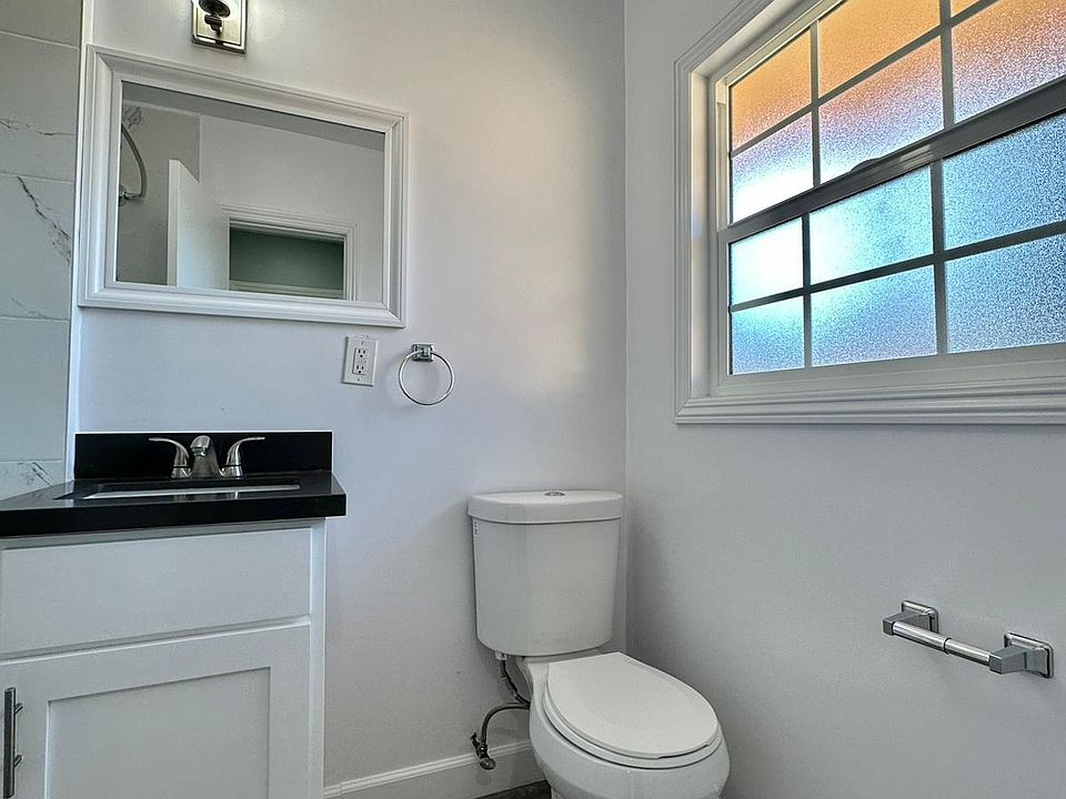 1st image of 742 S Berendo St #9