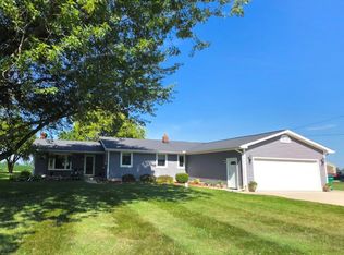 6249 New Lothrop Rd, New Lothrop, MI 48460