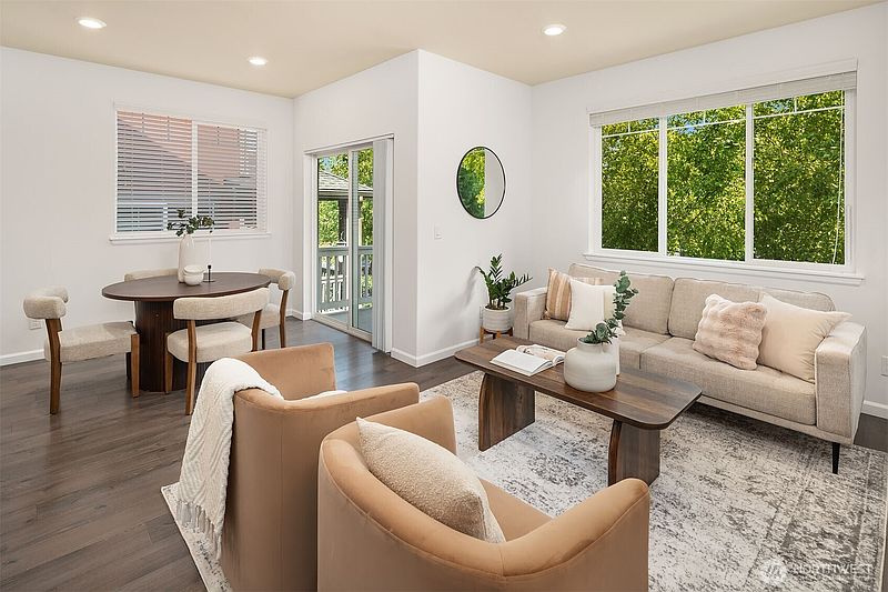 4th image of 6521 SW 31st Avenue
