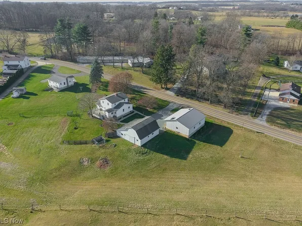5930 S Carr Rd, Apple Creek, OH 44606