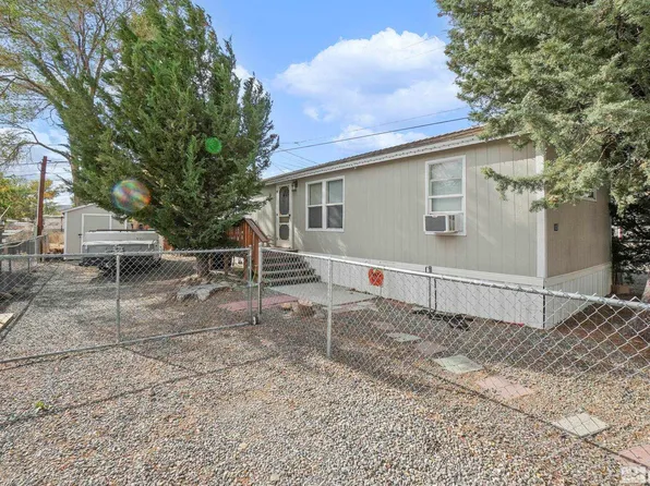 105 Townsend St, Dayton, NV 89403