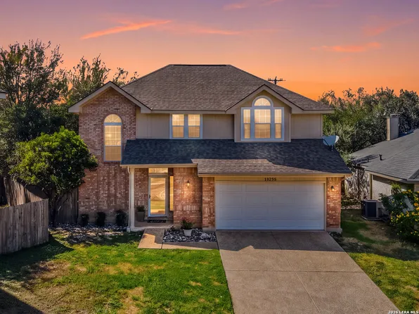 14235 Red Maple Wood, San Antonio, TX 78249
