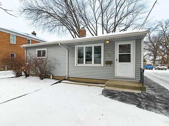 4th image of 2122 East Johnson Street