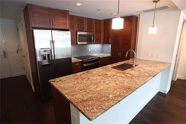 Rented by BLU Real Estate | media 10