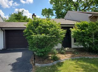 105 Elmwood Rd, Romeoville, IL 60446