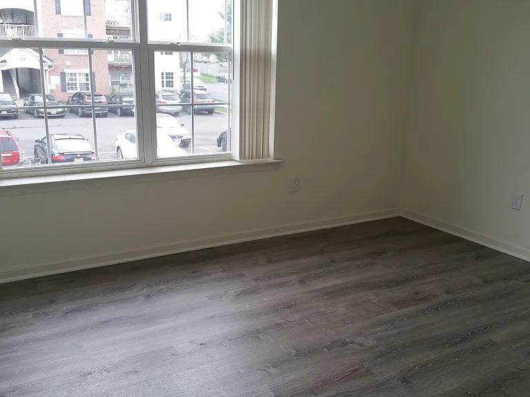 1324 Fernwood Ct #1324 — Photo 5