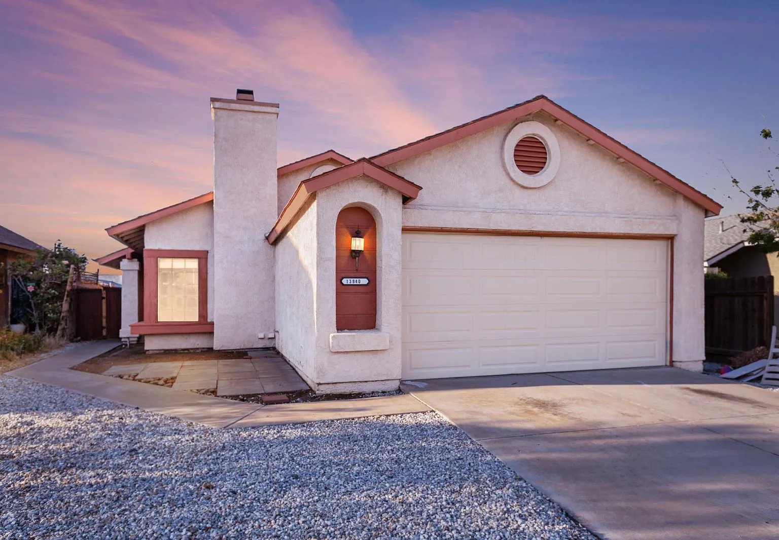 3 bed, 1304 sqft, $2,000 — Photo 1