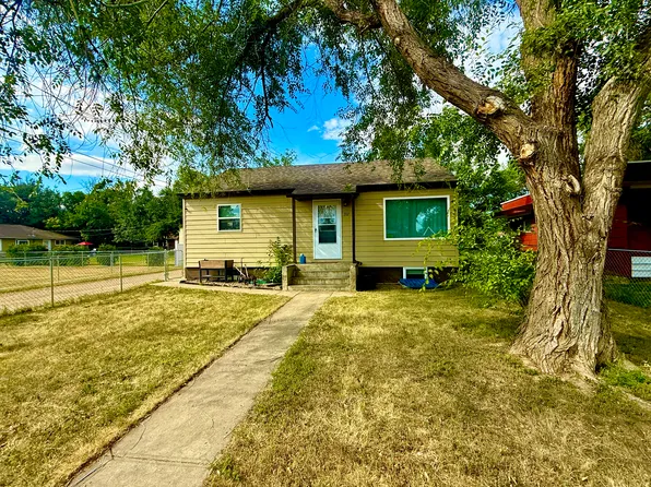 317 S 6th St E, Malta, MT 59538