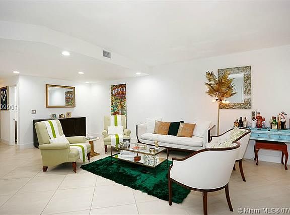 3rd image of 609 Almeria Ave APT 102