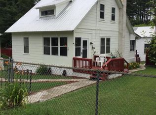 15 Newton St, Warrensburg, NY 12885