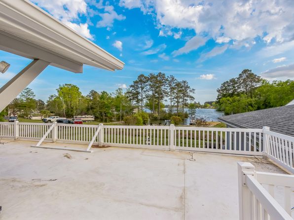 1129 Levi St, Manning, SC 29102