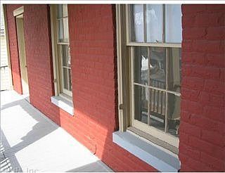 3rd image of 420 Middle St