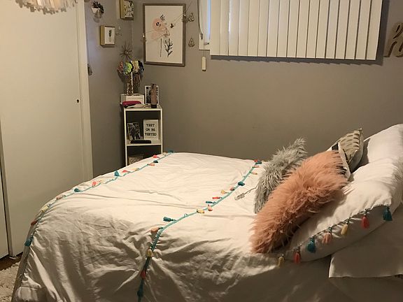 Bedroom 3 with closet