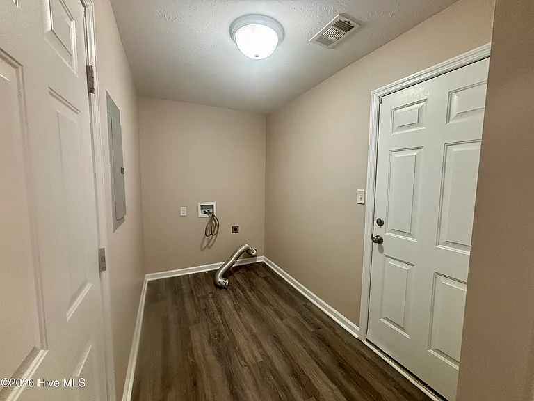 636 Bridgton Dr — Photo 22