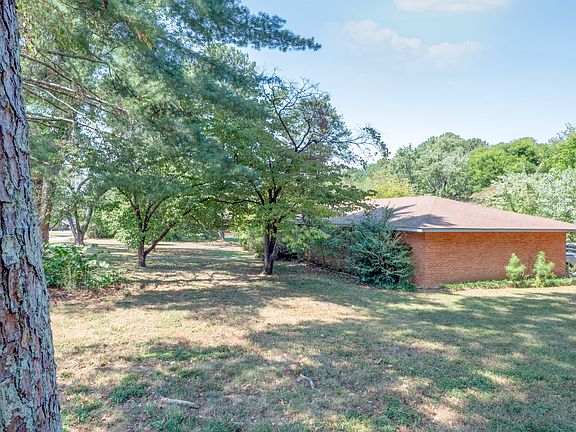2nd image of 6939 Jesse Conner Rd