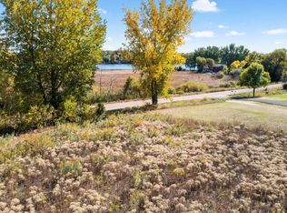 9 Petersburg St NE, Cambridge, MN 55008