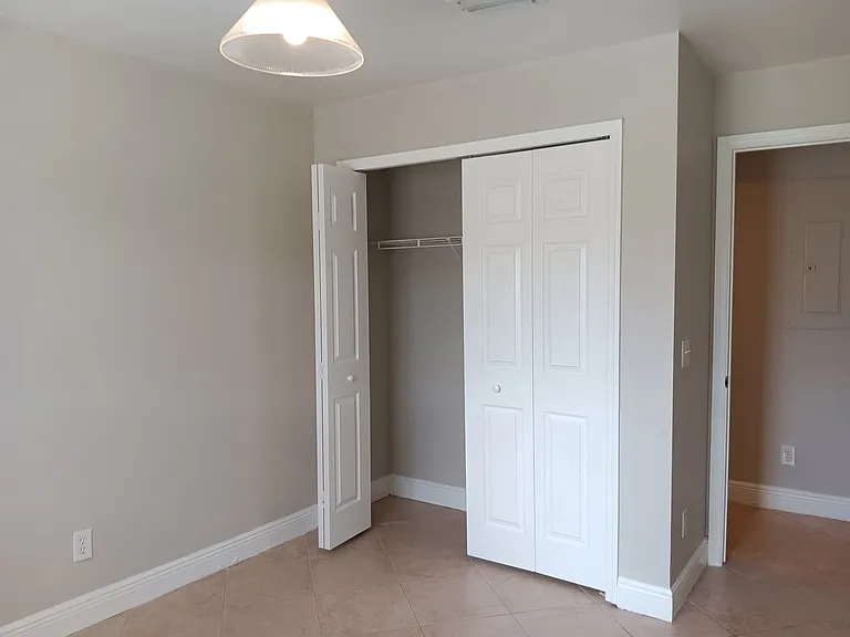 714 Jack Ave S — Photo 17