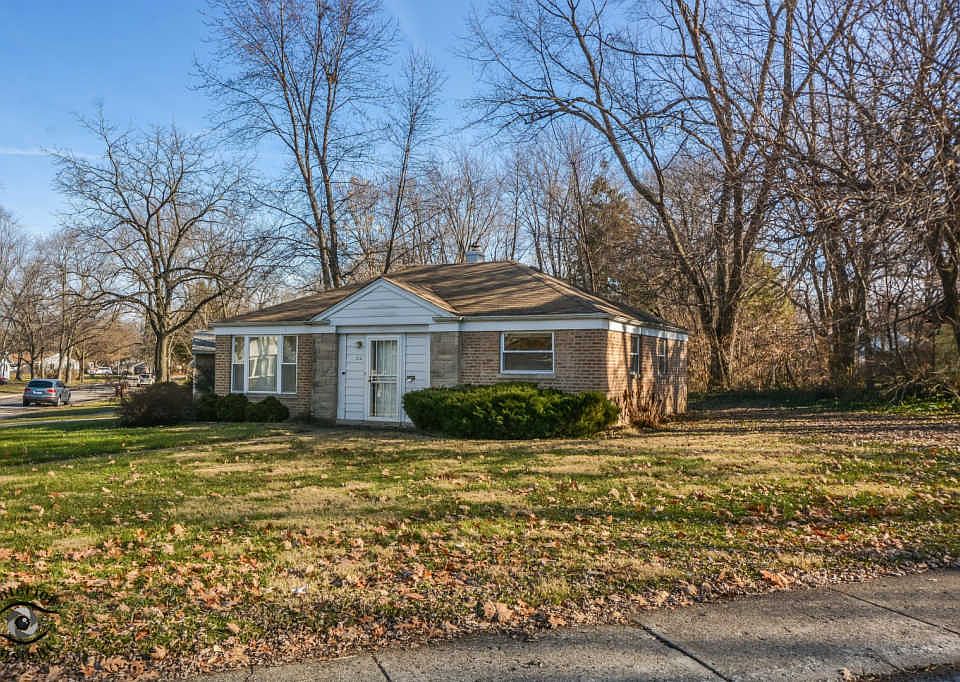 1st image of 212 Mantua St