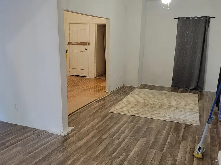 409 Norton Ave — Photo 5