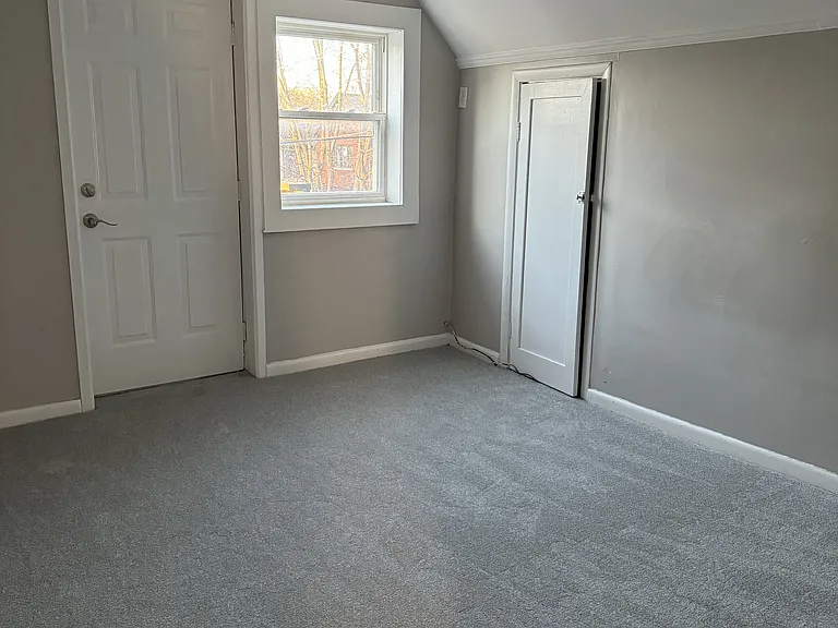 2314 W Winnemac Ave #2R — Photo 9