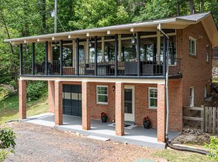 1902 Gore Dr, Haymarket, VA 20169