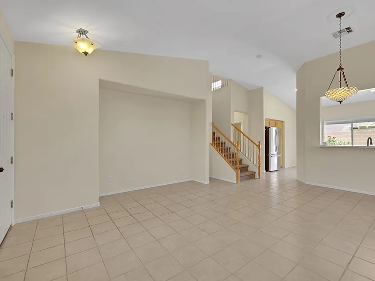 10356 Rocky Waters Ave — Photo 5