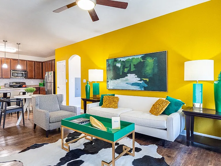 Faulkner Flats Apartment Homes — Photo 44