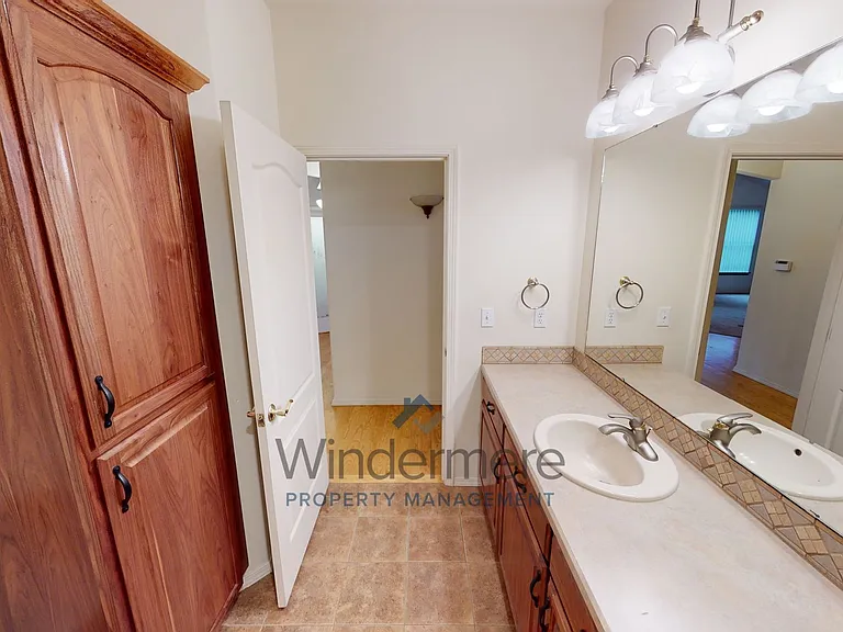 136 Costello Pl — Photo 16